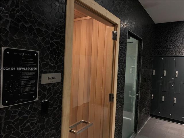 1080 Brickell Ave 2005, Miami, FL 33131