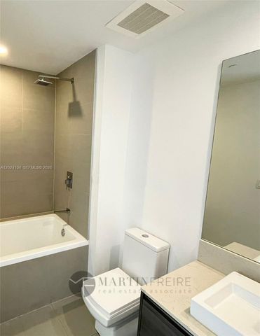 1080 Brickell Ave 2005, Miami, FL 33131