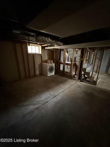 1401 Homeview Dr, Louisville, KY 40215