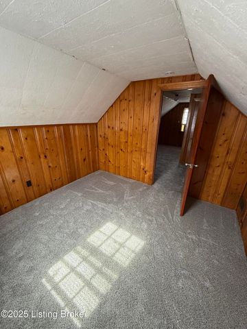 1401 Homeview Dr, Louisville, KY 40215