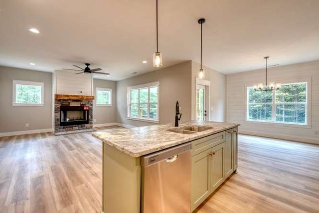 162 Sweetwater Lane, Blairsville, GA 30512