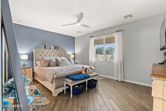 33013 S Expedition Court, Red Rock, AZ 85145