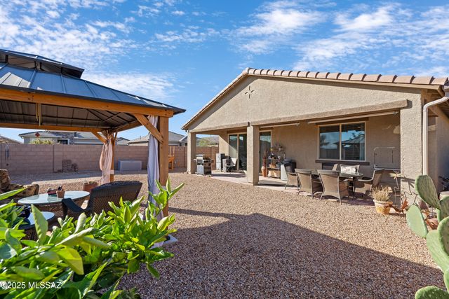 33013 S Expedition Court, Red Rock, AZ 85145