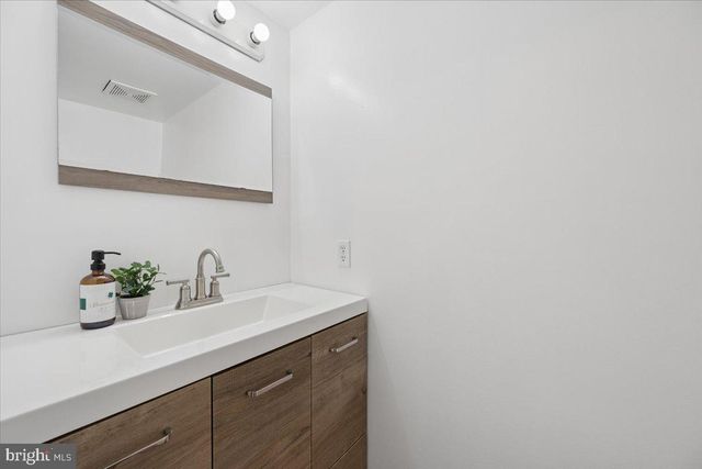18527 EAGLES ROOST DR, Germantown, MD 20874