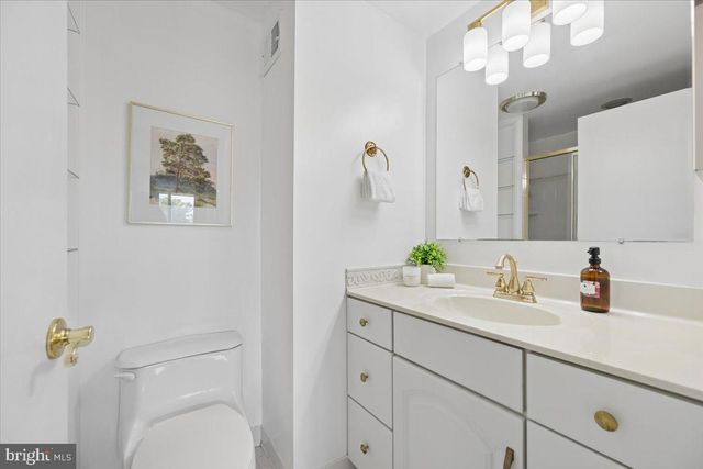 18527 EAGLES ROOST DR, Germantown, MD 20874