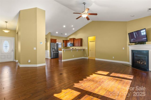 7208 Ogden Place, Denver, NC 28037