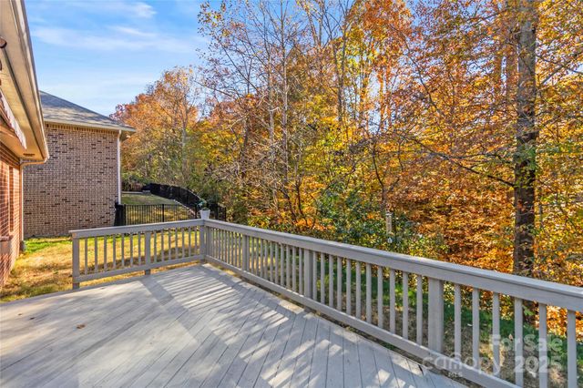 7208 Ogden Place, Denver, NC 28037