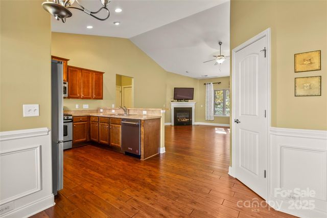 7208 Ogden Place, Denver, NC 28037