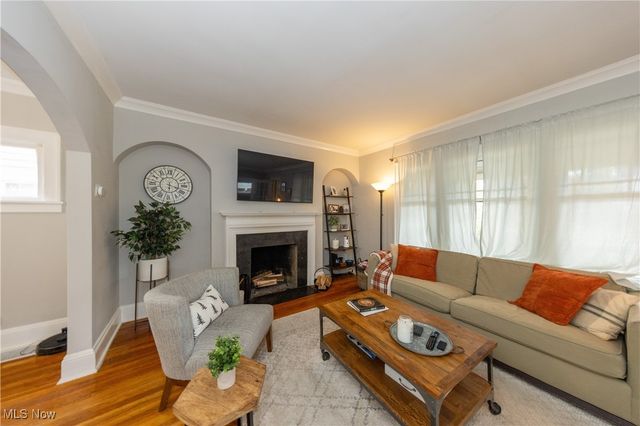 3395 Tullamore Road, Cleveland Heights, OH 44118