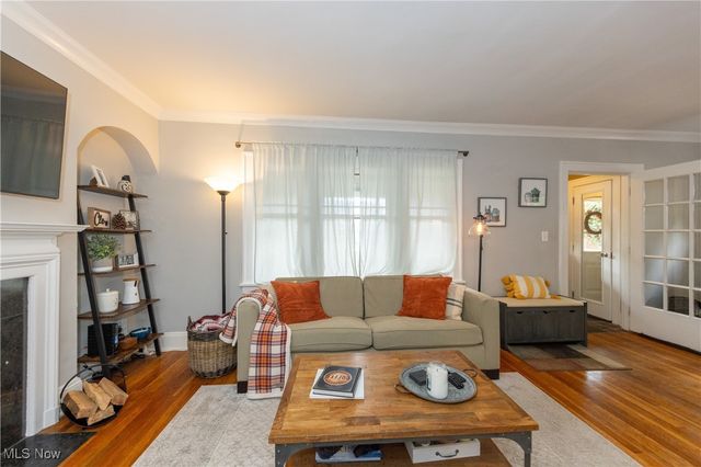 3395 Tullamore Road, Cleveland Heights, OH 44118