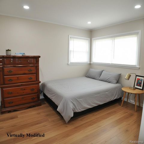 7322 E Frumin Court, Westland, MI 48185