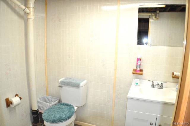 7322 E Frumin Court, Westland, MI 48185