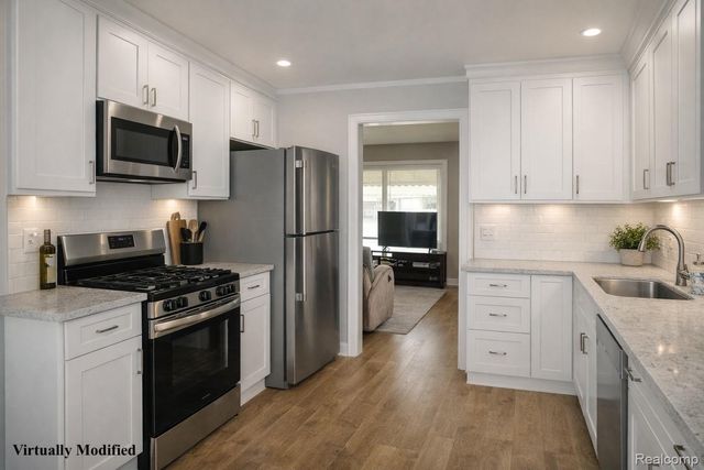 7322 E Frumin Court, Westland, MI 48185