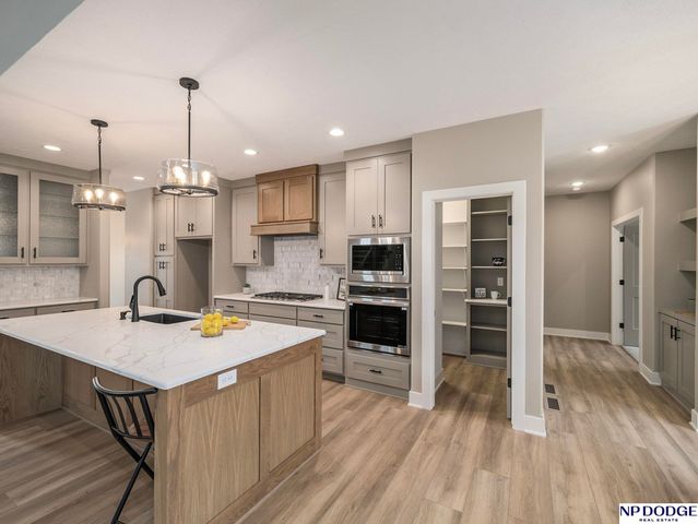 3301 S 212 Street, Omaha, NE 68022