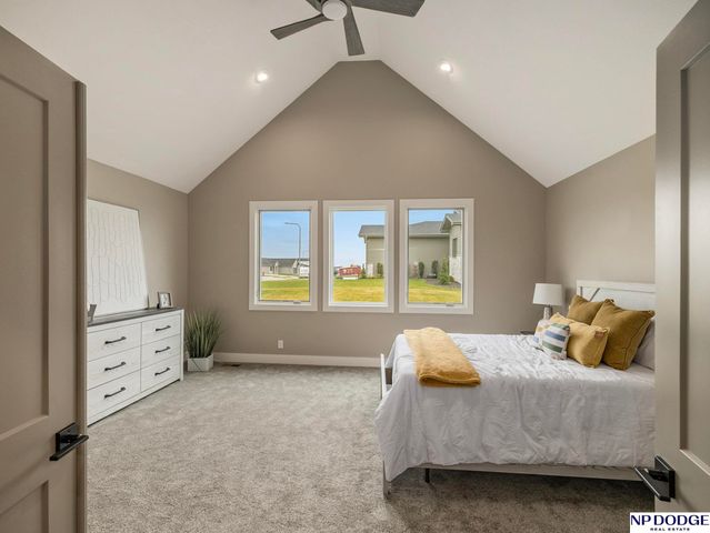 3301 S 212 Street, Omaha, NE 68022