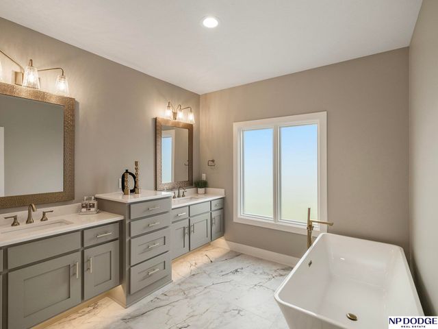 3301 S 212 Street, Omaha, NE 68022