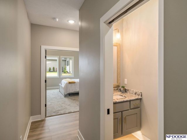 3301 S 212 Street, Omaha, NE 68022