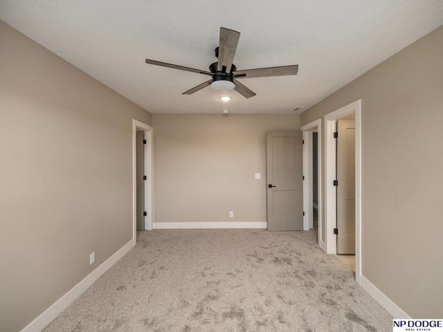 3301 S 212 Street, Omaha, NE 68022