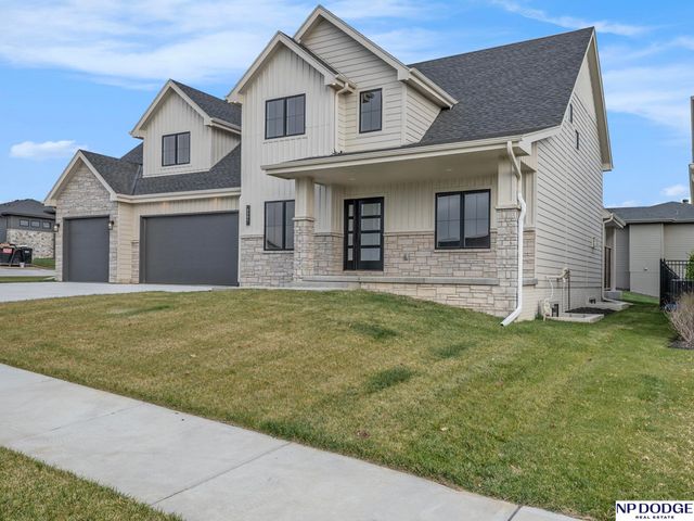 3301 S 212 Street, Omaha, NE 68022