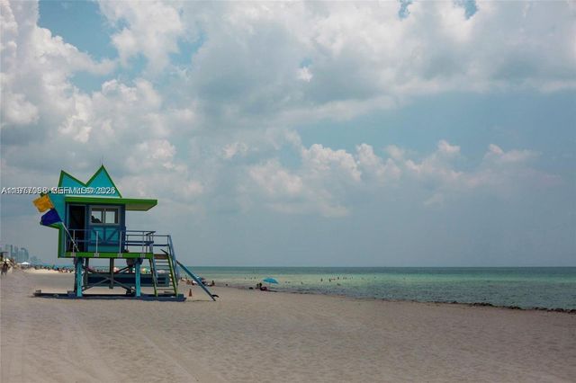 8000 Harding Ave 2B, Miami Beach, FL 33141