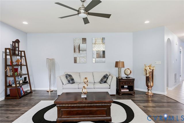 8431 Fedora Dr, Chesterfield, VA 23838