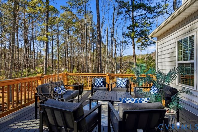 8431 Fedora Dr, Chesterfield, VA 23838