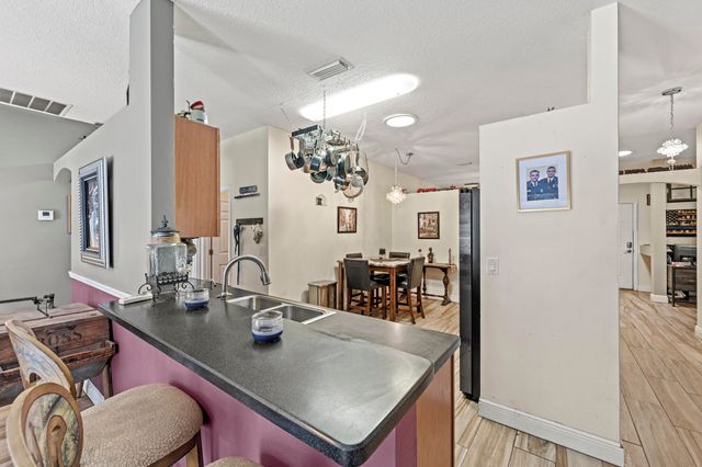 1302 Coverbrook Lane, Sebastian, FL 32958