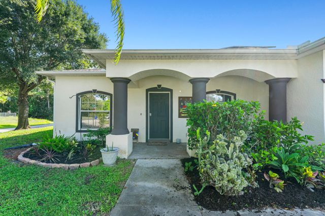 1302 Coverbrook Lane, Sebastian, FL 32958