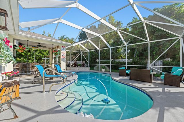 1302 Coverbrook Lane, Sebastian, FL 32958