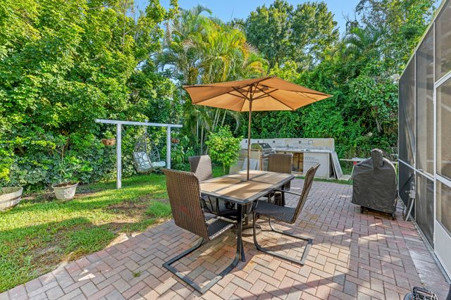 1302 Coverbrook Lane, Sebastian, FL 32958