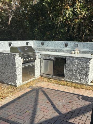 1302 Coverbrook Lane, Sebastian, FL 32958