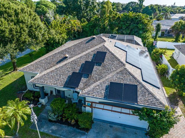 1302 Coverbrook Lane, Sebastian, FL 32958