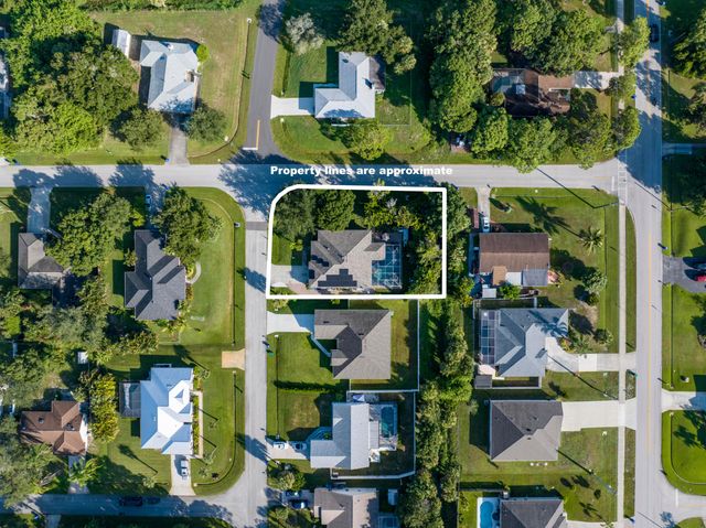 1302 Coverbrook Lane, Sebastian, FL 32958