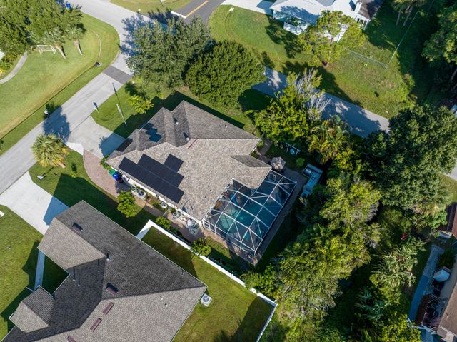 1302 Coverbrook Lane, Sebastian, FL 32958