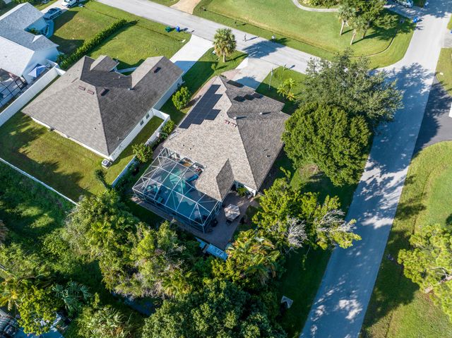 1302 Coverbrook Lane, Sebastian, FL 32958