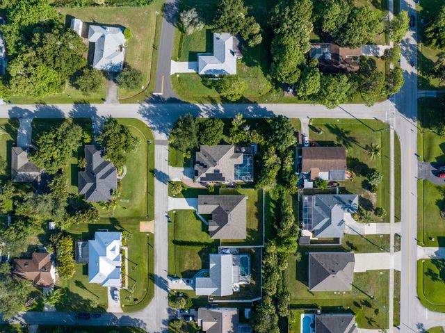 1302 Coverbrook Lane, Sebastian, FL 32958