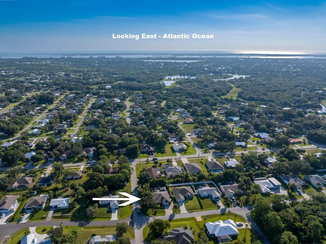 1302 Coverbrook Lane, Sebastian, FL 32958