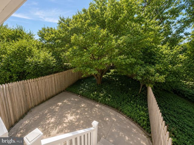 605 NAOMI ST, Philadelphia, PA 19144