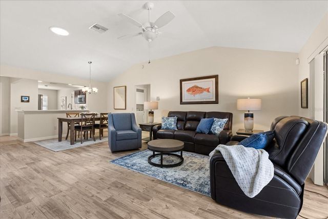 2004 FLOWERSVILLE PLACE, The Villages, FL 32163