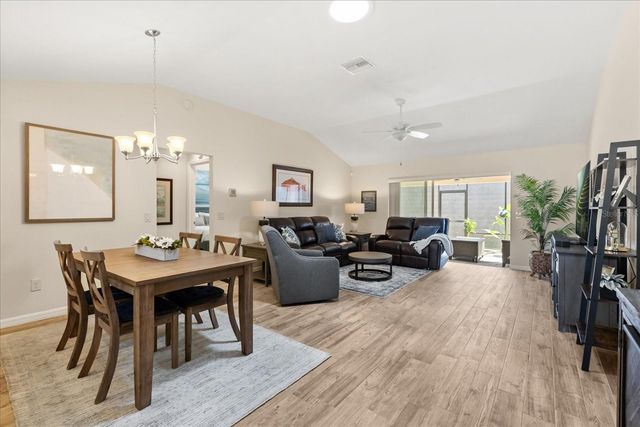 2004 FLOWERSVILLE PLACE, The Villages, FL 32163