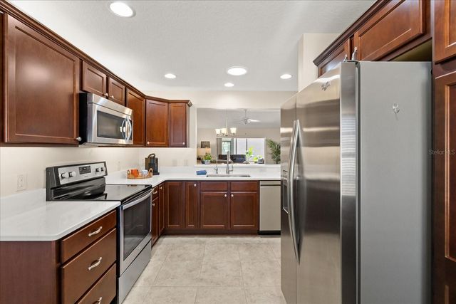 2004 FLOWERSVILLE PLACE, The Villages, FL 32163