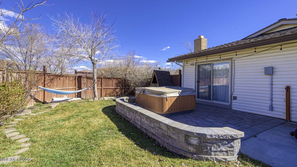 Image 36 of property listing at 10585 Silver Knolls Boulevard, Reno, NV 89508