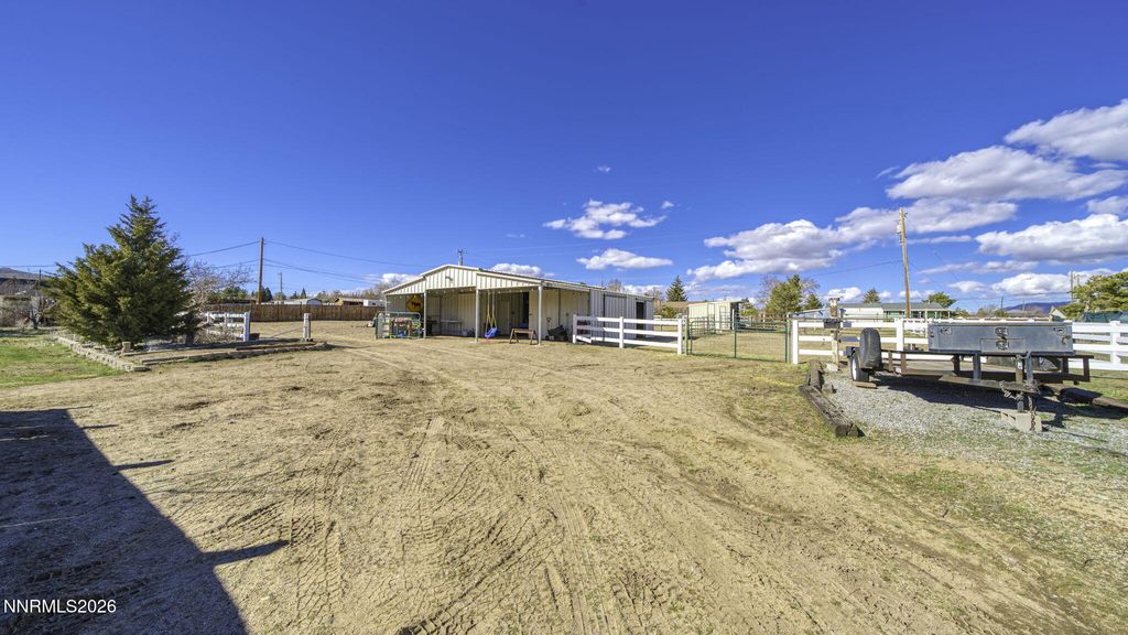 Image 43 of property listing at 10585 Silver Knolls Boulevard, Reno, NV 89508