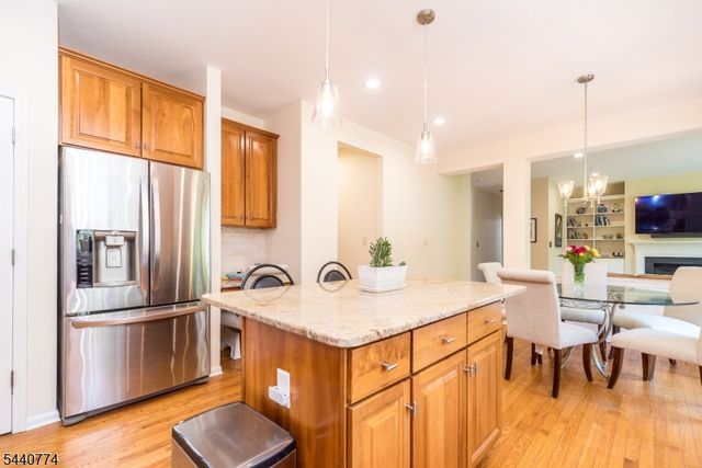 21 Stirrup Ln, Raritan Twp., NJ 08822