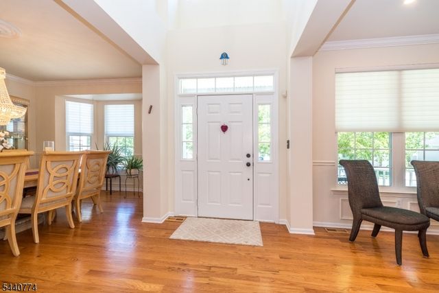 21 Stirrup Ln, Raritan Twp., NJ 08822