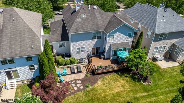 21 Stirrup Ln, Raritan Twp., NJ 08822