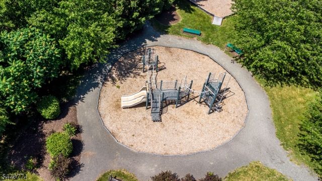 21 Stirrup Ln, Raritan Twp., NJ 08822