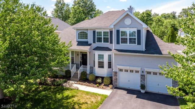 21 Stirrup Ln, Raritan Twp., NJ 08822