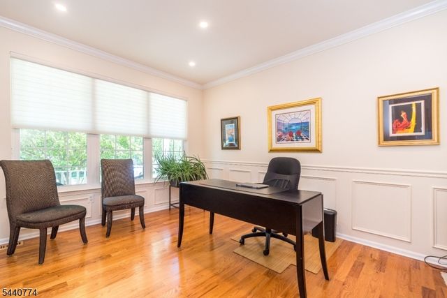21 Stirrup Ln, Raritan Twp., NJ 08822