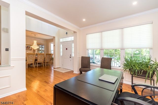 21 Stirrup Ln, Raritan Twp., NJ 08822